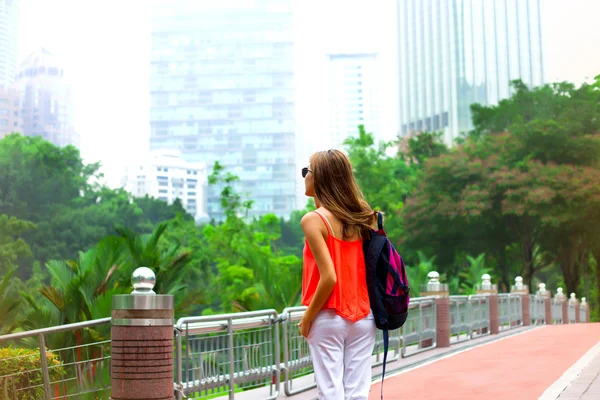 Young pretty woman traveller — Stock Photo, Image