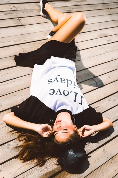 Hermosa joven mujer — Foto de Stock