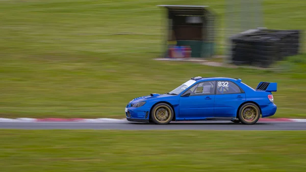 Panning Shot Racing Car Circuits Track — Stock Photo, Image