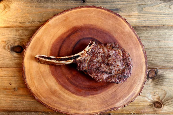 Prima Costilla Filete Costilla Rara Con Hueso Parrilla Barbacoa Sobre —  Fotos de Stock