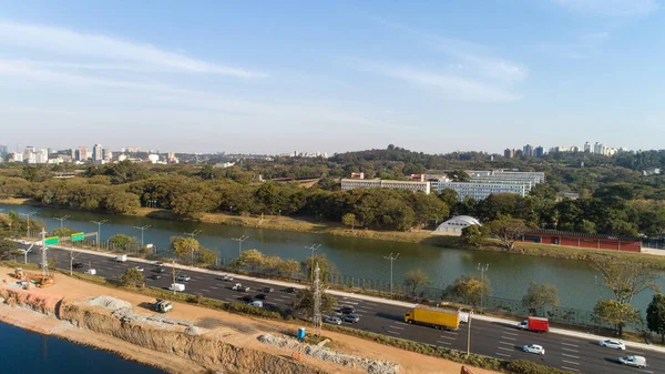 Pohled Marginal Pinheiros Řekou Pinheiros Moderní Budovy Sao Paulu Brazílie — Stock fotografie