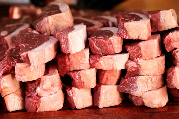 Picanha Rauw Traditionele Biefstuk Barbecue Brazilië Snijwonden Van Picanha Bovenaanzicht — Stockfoto