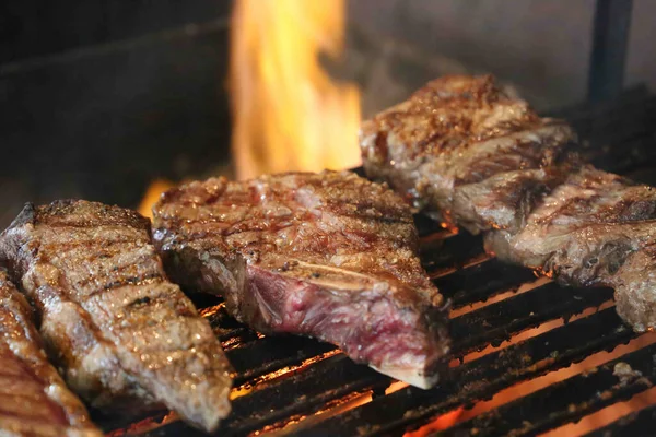 Short Rib Oder Rib Premium Steak Vom Grill Argentinischer Parrilla — Stockfoto