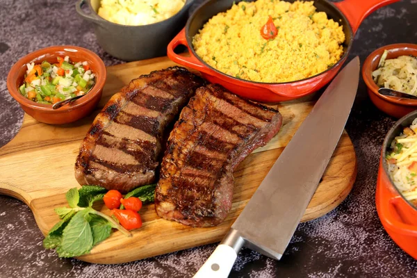 Det Picanha Brasiliansk Biff Grillad Grill Två Skivor Picanha Med — Stockfoto