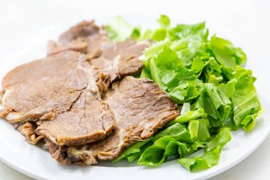 Salatalı termit. Brezilya 'da bir restorandan yemek.