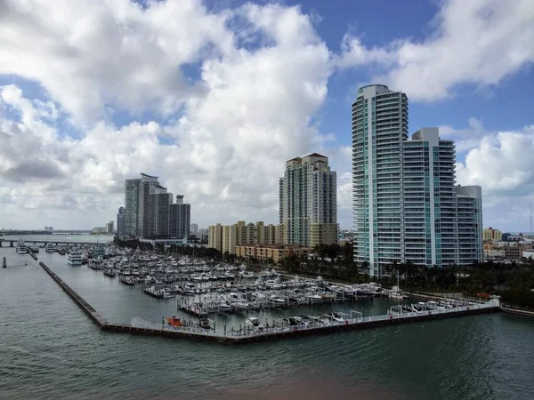 Miami Beach Centrum Kust Hamn Zon Från Däck Kryssningsfartyget Börjar — Stockfoto