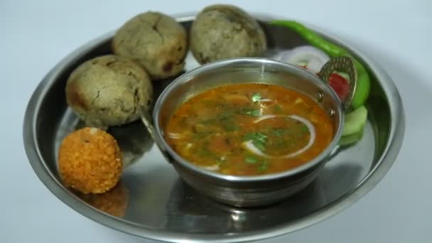 Традиційна Раджастханська Їжа Даал Бааті Індійська Їжа Таль Баті — стокове відео