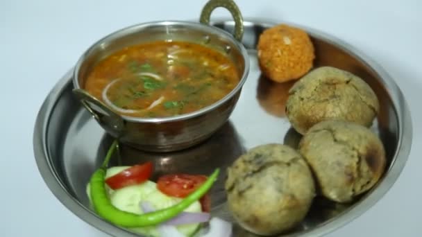 Geleneksel Rajasthani Gıda Daal Baati Hint Yemeği Dal Bati — Stok video