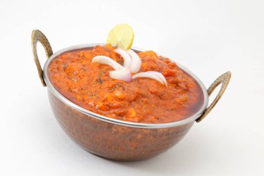 Bakır bir kasede Shahi Paneer ya da kadai Paneer