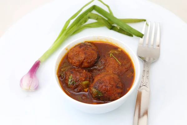 Manchuria Con Salsa Sobre Fondo Blanco — Foto de Stock