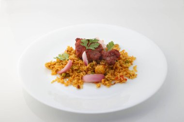 Hindistan 'dan koyun eti ya da tavuk Gosht Biryani. Tavuklu pilav.