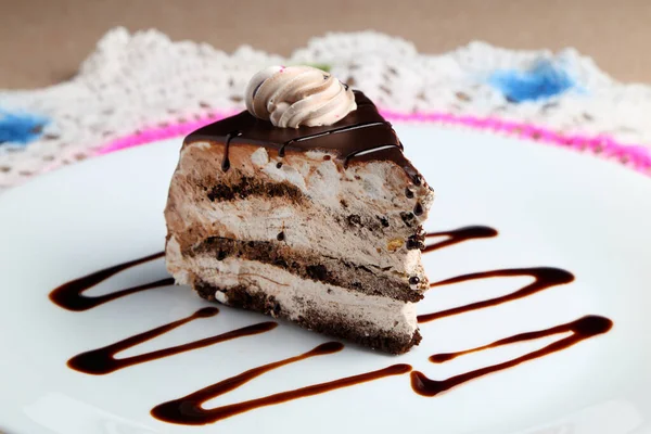 Süßer Hausgemachter Kuchen Aus Dunkler Schokolade — Stockfoto