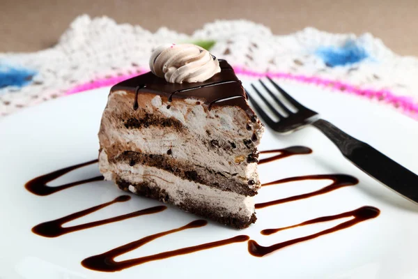 Süßer Hausgemachter Kuchen Aus Dunkler Schokolade — Stockfoto