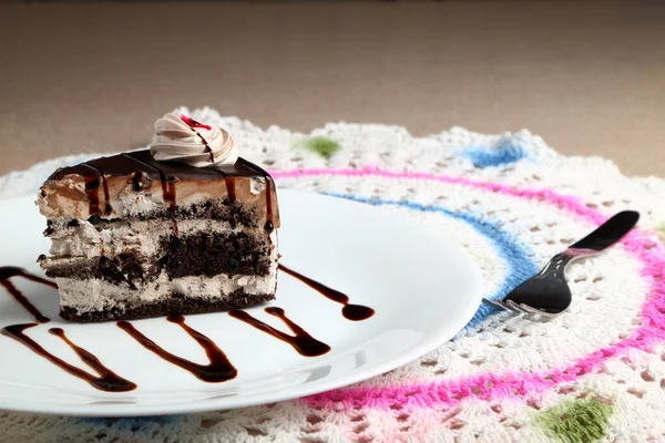 Süßer Hausgemachter Kuchen Aus Dunkler Schokolade — Stockfoto