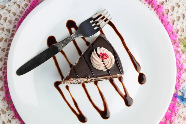 Süßer Hausgemachter Kuchen Aus Dunkler Schokolade — Stockfoto