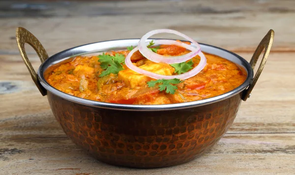 Indian Food Indian Curry Dans Bol Service Laiton Cuivré — Photo