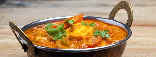 Indiai Ételek Vagy Indiai Curry Rézfúvós Tálban — Stock Fotó