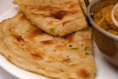 Ev yapımı Hint ekmeği, kepekli mısır ekmeği.