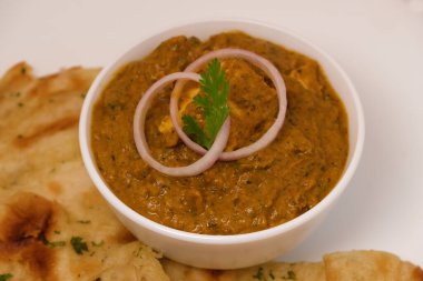 Hint yemeği ya da Hint körisi ve ekmeği