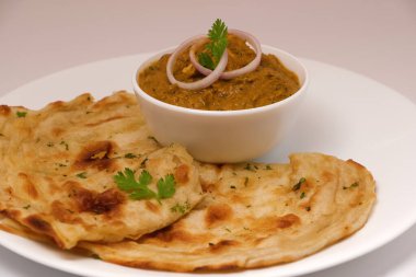 Hint yemeği ya da Hint körisi ve ekmeği