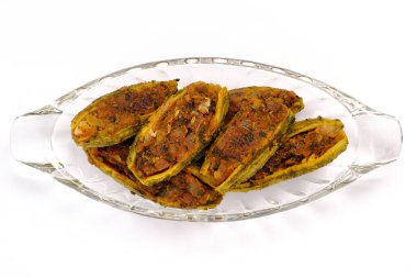 Doldurulmuş acı kabak ya da acı kavun tabağı