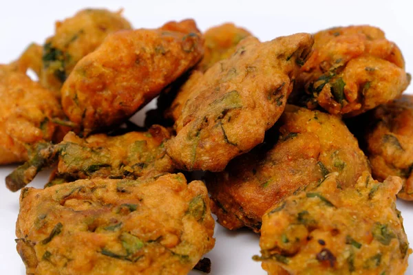 Pakora Indiano Snack Piatto Bianco — Foto Stock