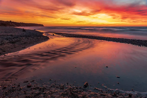 Coucher Soleil Sur Littoral Source Rivière Avec Des Couleurs Coucher — Photo