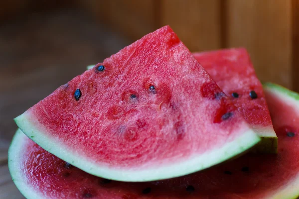 Šťavnaté Velký Červený Meloun Ležící Dřevěné — Stock fotografie