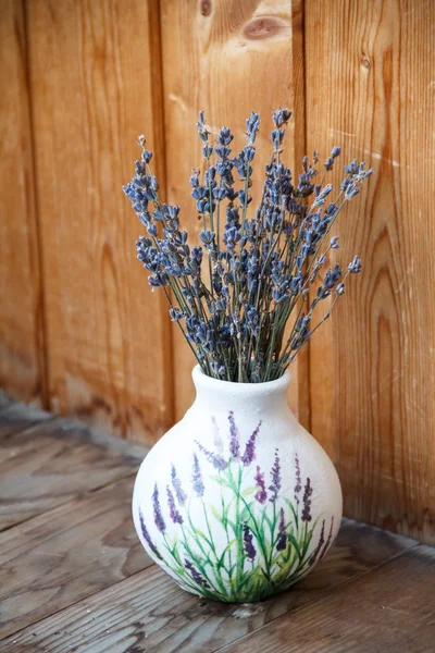 Lavender Květiny Jsou Váza Okna Domu — Stock fotografie