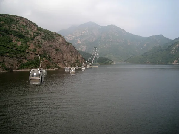 Dağlardaki halat yolu