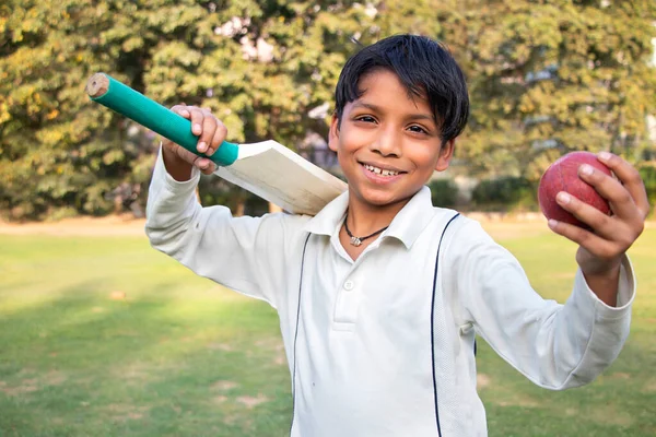 Portrait Boy Holding Cricket Bat Cricket Ball — Stock Photo, Image