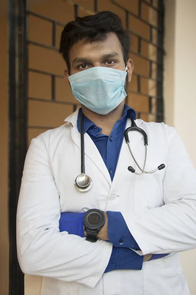 Muž Doktor Maskou Stetoskopem — Stock fotografie