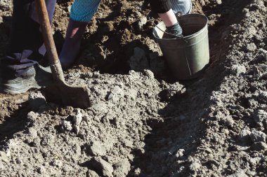 Yazın köyde kırsal işler.