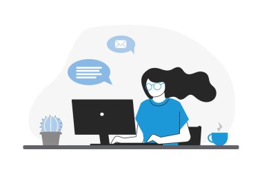 İş kadını ya da bilgisayar başında çalışan serbest çalışan biri. Çizgi filmdeki kız masaüstünde oturuyor ve çalışıyor. Uzaktan çalışma ve serbest çalışma kavramı. Merkez ofis. İş yeri iç tasarımı. Renk değiştir. Vektör illüstrasyonu