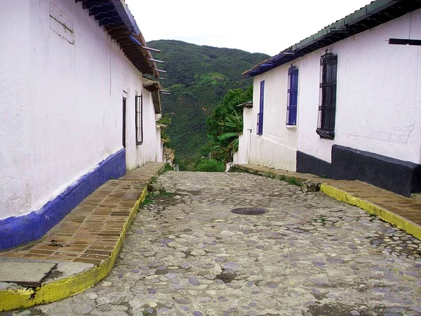 Merida Venezuela eyaletindeki Jaji şehrinin sömürge caddesi. 