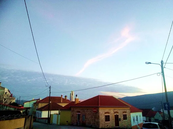  Mira de Aire, Portekiz 'in Leiria ilçesine bağlı bir beldedir.