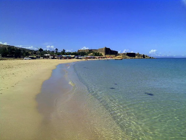 Yazın Araya Kalesi Sahili