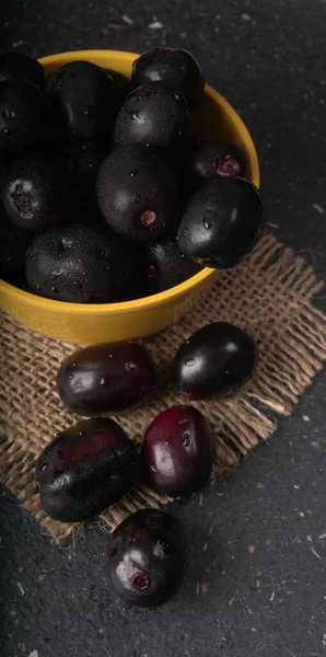 Jambul Jamun Syzygium Cumini Tazón Aislado Sobre Fondo Texturizado — Foto de Stock