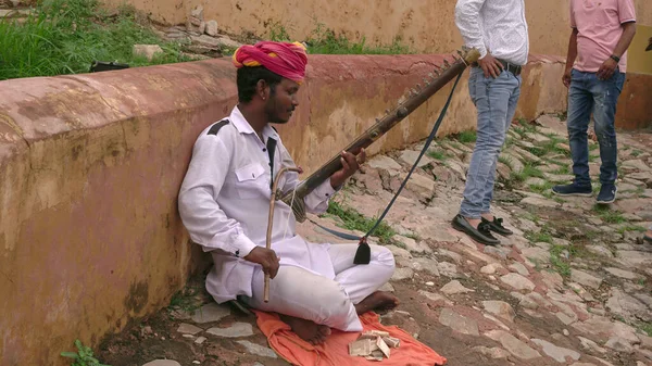 Jaipur Índia Agosto 2019 Músico Rua Rajasthani Seu Vestido Tradicional — Fotografia de Stock