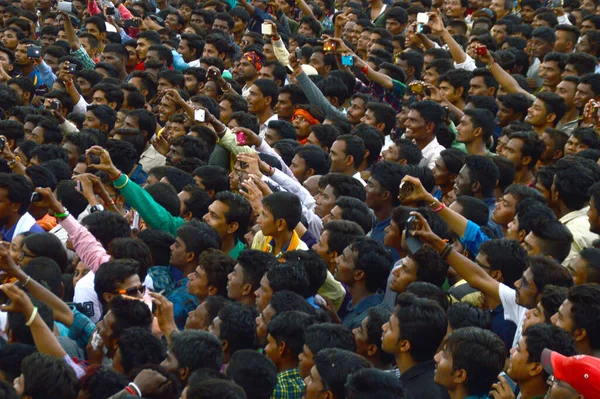 Amravati Maharashtra India Agosto 2016 Multitud Jóvenes Disfrutando Govinda Festival — Foto de Stock