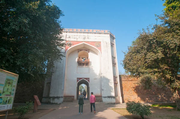 Delhi India Februari 14Th 2018 Niet Geïdentificeerde Toeristen Bezoeken Humayun — Stockfoto