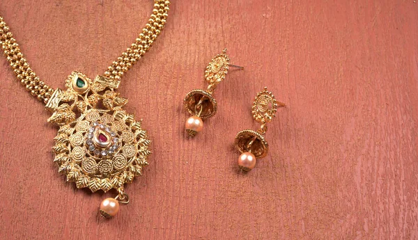 Indiska Traditionella Guld Smycken Vacker Bakgrund — Stockfoto