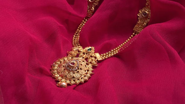 Ινδικό Παραδοσιακό Χρυσό Κοσμήματα Όμορφο Φόντο — Φωτογραφία Αρχείου