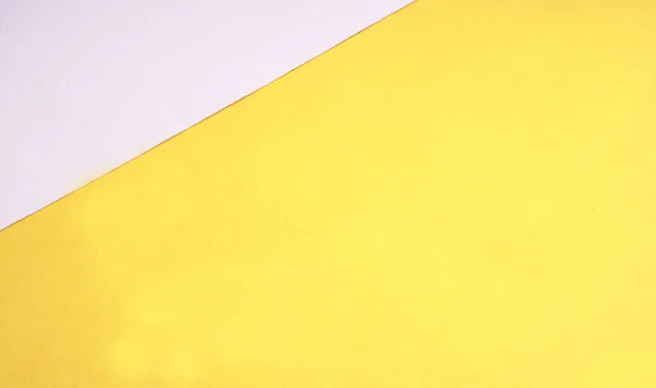 黄色和白色的背景文件 主色的概念 角和对角线 带有复制空间的顶视图平面布局 — 图库照片