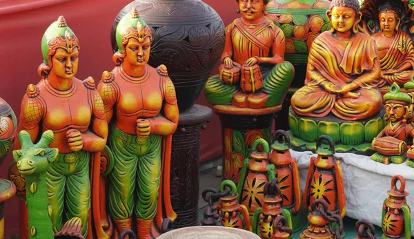 Street Shop Χειροποίητων Αγαλμάτων Ινδικών Ειδώλων Στην Ετήσια Έκθεση Του — Φωτογραφία Αρχείου