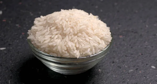 Primer Plano Del Arroz Blanco Sobre Fondo Gris — Foto de Stock