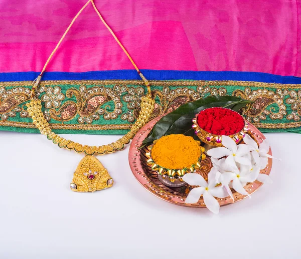 Festivalul Indian Rakhi Kumkum Dulciuri Diya Farfurie Rakhi Elegant Trupă — Fotografie, imagine de stoc