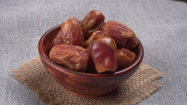 Dates Dans Bol Bois Sur Fond Dates Séchées Gros Plan — Photo