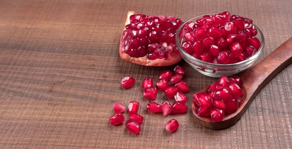 Fresh Pomegranate Rich Natural Antioxidants Concept Red Fruit Vitamins Natural — Stock Photo, Image