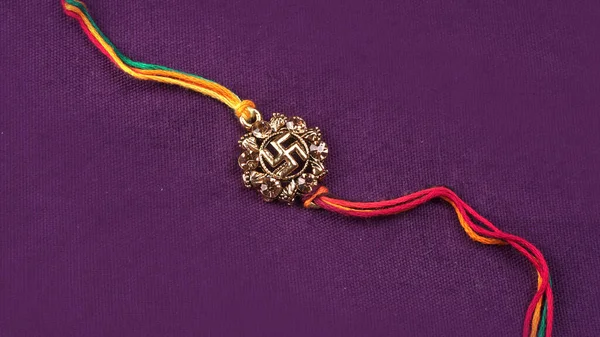 Indiska Festival Raksha Bandhan Bakgrund Med Elegant Rakhi Rice Grains — Stockfoto